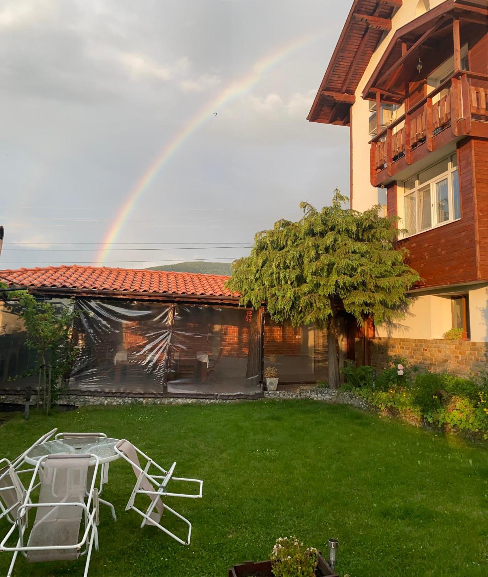 Guest House Simona Szapareva Banja Kültér fotó