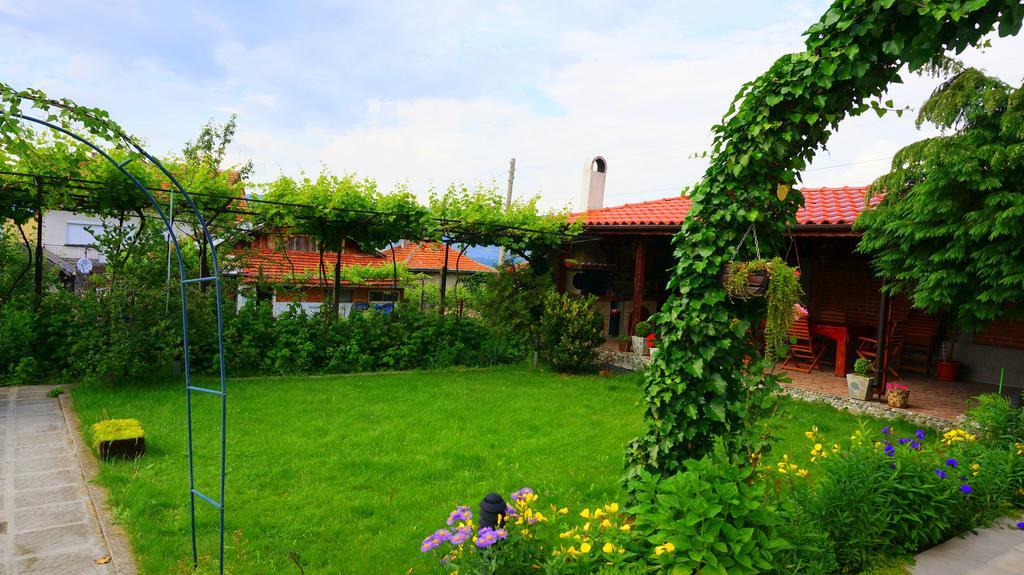 Guest House Simona Szapareva Banja Kültér fotó